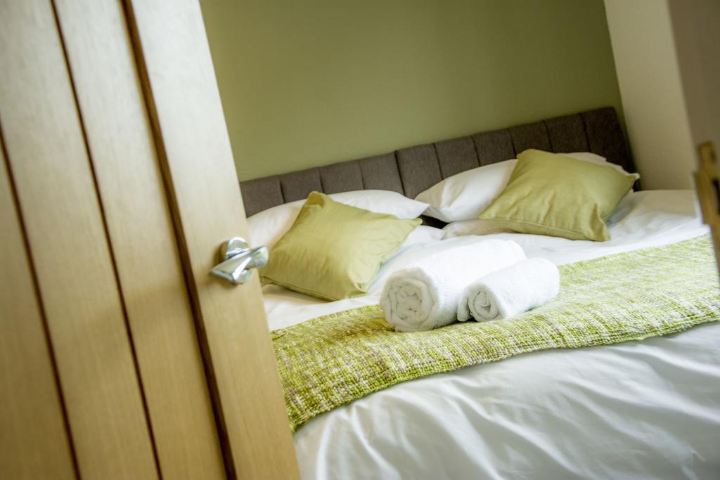 Distillery Apartment 1 Елджин Екстериор снимка